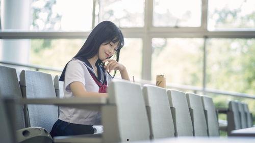 吃瓜娱乐网名大全女,揭秘吃瓜娱乐网名大全中的时尚女生风采